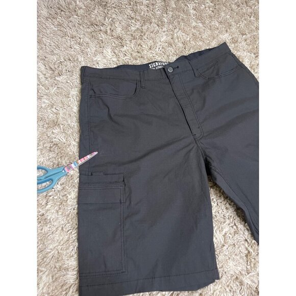 Signature Mens Levi Strauss Grey Cargo Shorts NEW 42W #0569 - Picture 12 of 15